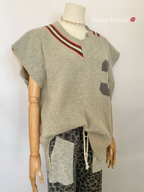 POL OVERSIZED DISTRESSED VARSITY STRIPE MUSCLE SWEATER VEST IN GRAY